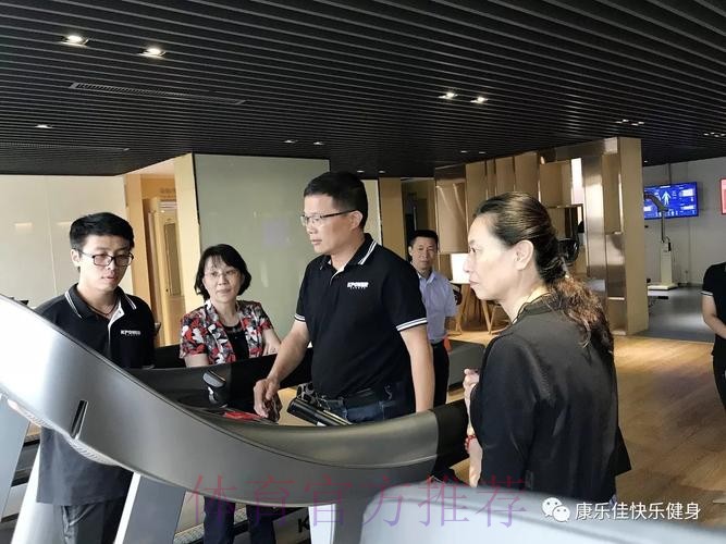 李静会见越南体育局局长